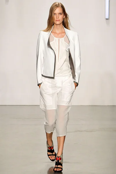 Look 26